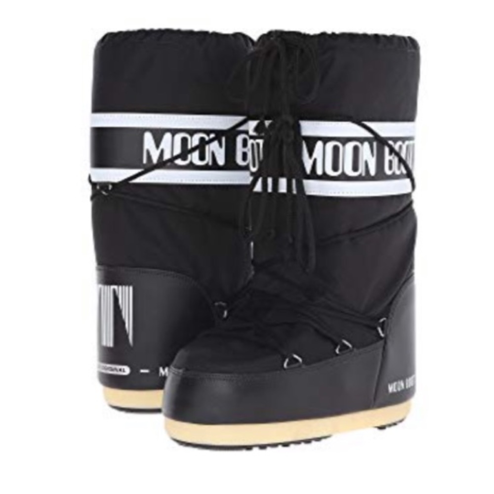🌙  MOON BOOTS🌙